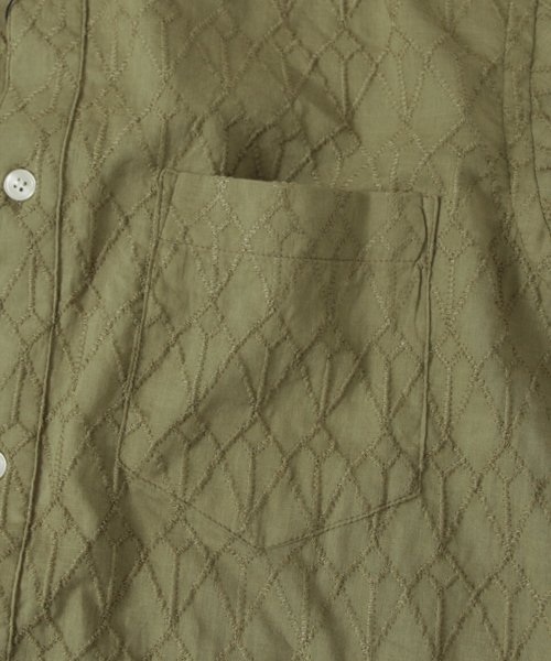 URBAN RESEARCH（アーバンリサーチ）の「URBAN RESEARCH 総柄刺繍ロングシャツ（シャツ/ブラウス・メンズ・カーキ/ホワイト/ブラック・LARGE/MEDIUM）」の10枚目の写真