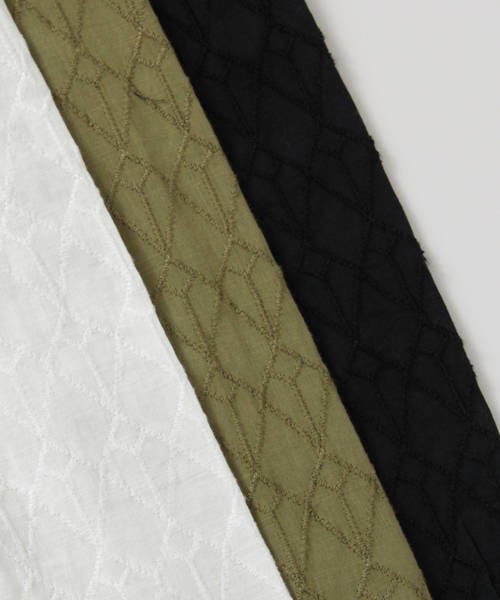 URBAN RESEARCH（アーバンリサーチ）の「URBAN RESEARCH 総柄刺繍ロングシャツ（シャツ/ブラウス・メンズ・カーキ/ホワイト/ブラック・LARGE/MEDIUM）」の14枚目の写真