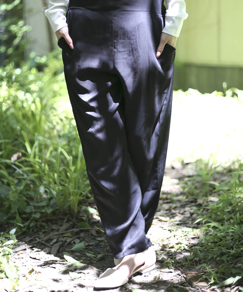 Denime（ドゥニーム）の「ルーズサロペット（サロペット/オーバーオール・レディース・ブラック/グレー・FREE）」の9枚目の写真