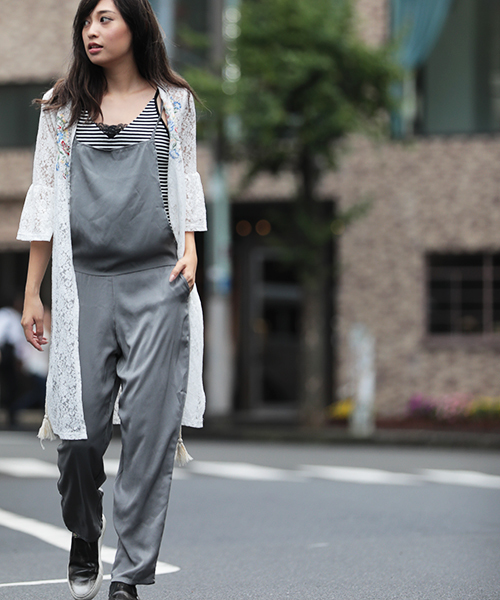 Denime（ドゥニーム）の「ルーズサロペット（サロペット/オーバーオール・レディース・ブラック/グレー・FREE）」の17枚目の写真