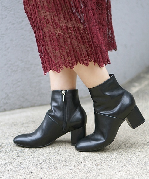 laboratory work（ラボラトリーワーク）の「スリムフィットショートブーツ（ブーツ・レディース・ボルドー/グレー/ブラック・MEDIUM/LARGE）」の2枚目の写真