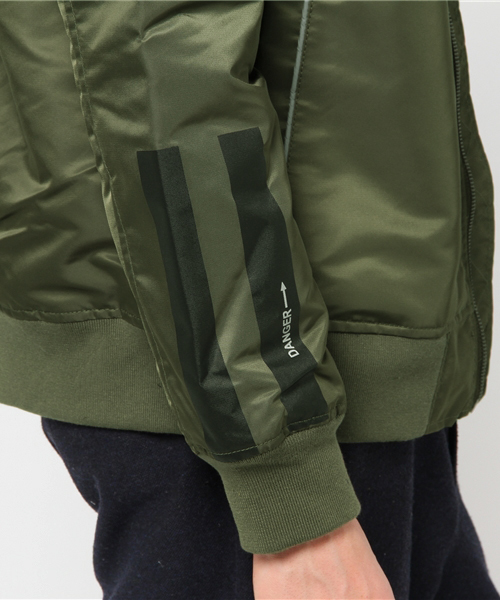 ROOPTOKYO(ループトウキョウ)の「MA-1 プリント ジャケット(MA-1・メンズ・ブラック系その他/ブラック/カーキ/カーキオリーブ・L/M/XL)」の10枚目の写真