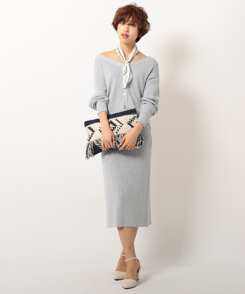 UNRELISH（アンレリッシュ）の「スリットニットタイトスカート（セットアップ対応商品）（スカート・レディース・ベージュ/ネイビー/グレー・MEDIUM）」の13枚目の写真