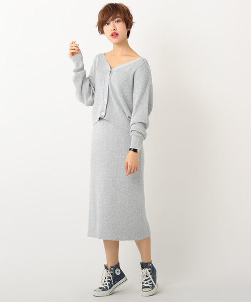 UNRELISH（アンレリッシュ）の「スリットニットタイトスカート（セットアップ対応商品）（スカート・レディース・ベージュ/ネイビー/グレー・MEDIUM）」の22枚目の写真