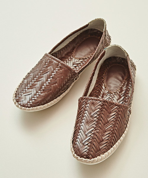 チャイハネ（チャイハネ）の「【チャイハネ】ソフトナフィットシューズ（パンプス・レディース・ブラウン/レッド/ベージュ/ブルー・LARGE）」の2枚目の写真