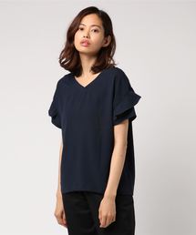 ・袖フリル両Vネックブラウス