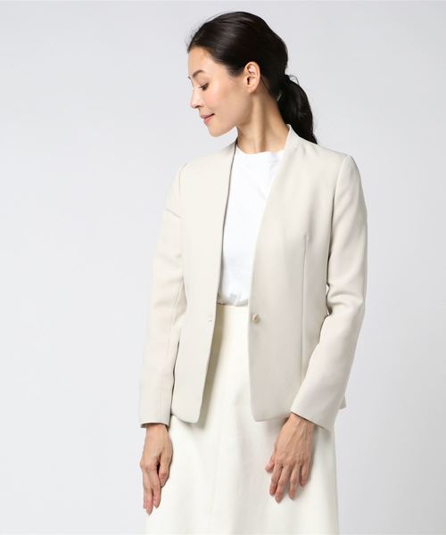 TRANS CONTINENTS(トランスコンチネンツ)の「ダブルクロスVカラージャケット(テーラードジャケット)」|ベージュ