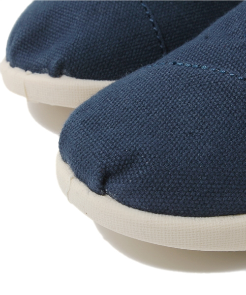 green label relaxing（グリーンレーベルリラクシング）の「TOMS（トモズ）クラシックキャンバス（スニーカー・キッズ・レッド/ネイビー・18cm/20cm/21cm/19cm）」の7枚目の写真