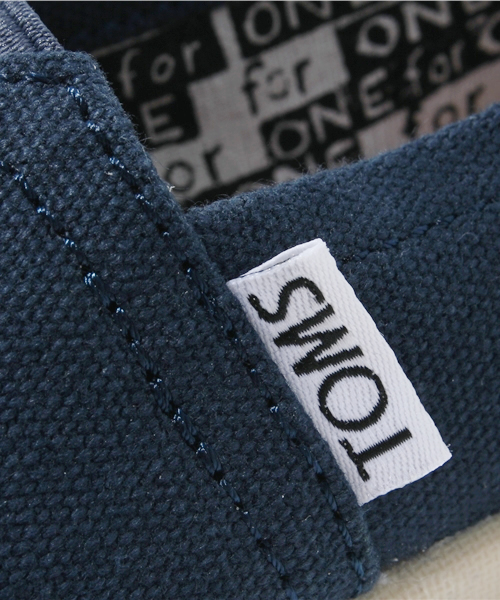 green label relaxing（グリーンレーベルリラクシング）の「TOMS（トモズ）クラシックキャンバス（スニーカー・キッズ・レッド/ネイビー・18cm/20cm/21cm/19cm）」の8枚目の写真