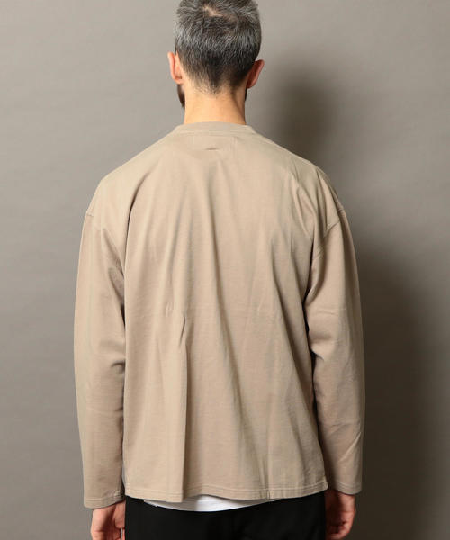 UNIVERSAL OVERALL(ユニバーサルオーバーオール)の「【別注】 <UNIVERSAL OVERALL(ユニバーサル オーバーオール)> 1POC L/S TEE/Tシャツ(Tシャツ/カットソー・メンズ・ベージュ/オリーブ/ホワイト・LARGE/X-LARGE/MEDIUM/SMALL)」の10枚目の写真