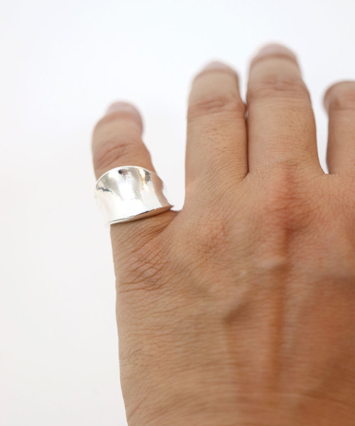 florist（フローリスト）の「シンプルワイドリング（リング・メンズ・シルバー・12号/17号/19号/21号/15号）」の5枚目の写真