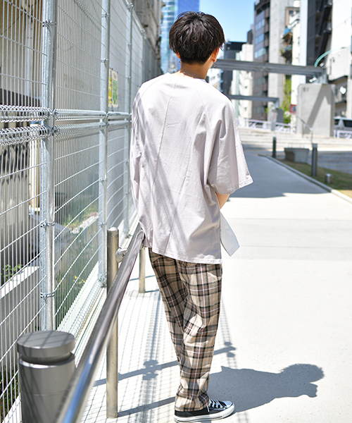 kutir（クティール）の「【ビッグシルエット】前後バイカラーサイドジッププルオーバー（Tシャツ/カットソー・メンズ・ホワイト系その他/ブラック系その他・MEDIUM/LARGE）」の5枚目の写真