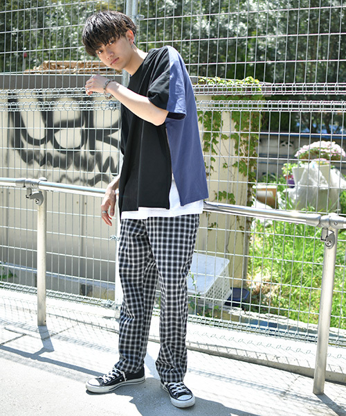 kutir（クティール）の「【ビッグシルエット】前後バイカラーサイドジッププルオーバー（Tシャツ/カットソー・メンズ・ホワイト系その他/ブラック系その他・MEDIUM/LARGE）」の11枚目の写真