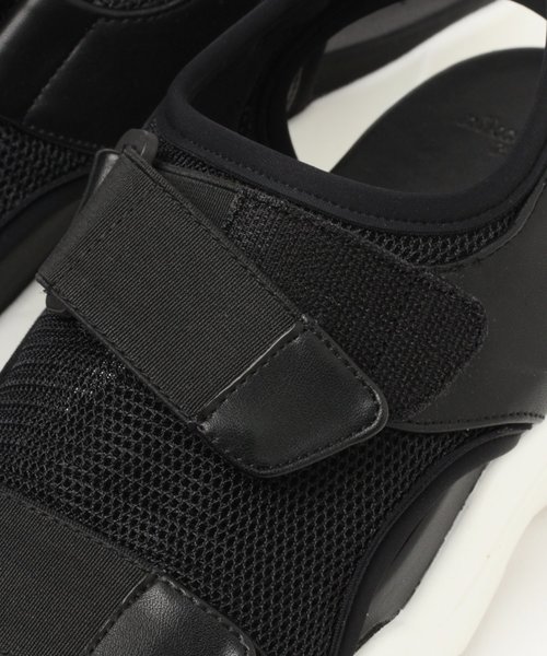 niko and...(ニコアンド)の「オリジナルダッドサンダル(サンダル・レディース・ブラック/オフホワイト・SMALL/MEDIUM/LARGE)」の12枚目の写真