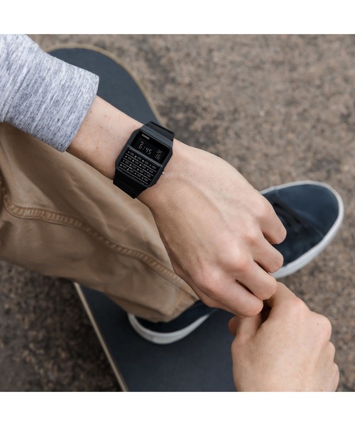 CASIO（カシオ）の「CASIO CLASSIC / CA-53WF-1BJF（デジタル腕時計・メンズ・ブラック・FREE）」の4枚目の写真