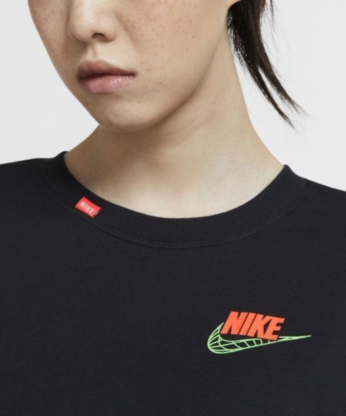 国内配送★NIKE★グラフィックロゴT 残りわずか 2色 レディース 【NIKE】ナイキ W TEE BF SGX SMTWHT/TOT O 国内発送