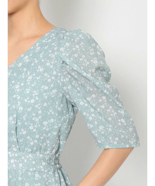 dazzlin（ダズリン）の「ビーズフラワーVネックワンピース（ワンピース・レディース・ブラック/イエロー/ブルー/アイボリー・FREE）」の17枚目の写真