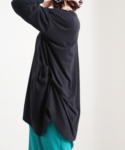 Fizz（フィズ）の「【Fizz/フィズ】　アシメヘム　サイドタック変形カットソー（Tシャツ/カットソー・レディース・ブラック/アイボリー/ラベンダー/グレイッシュベージュ・M）」の5枚目の写真