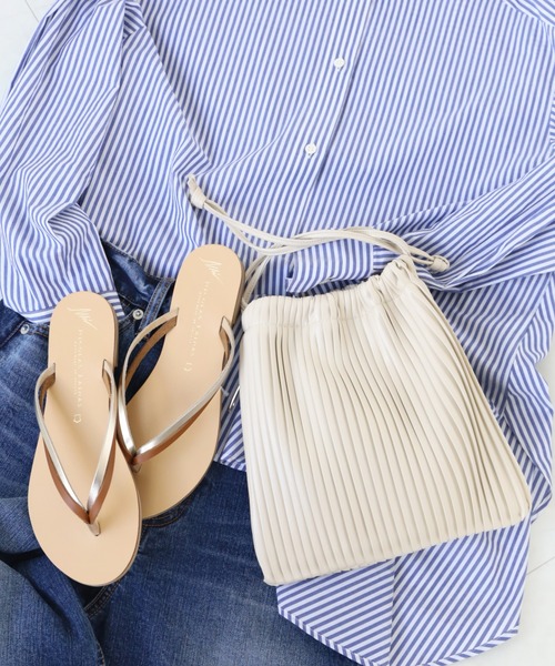 JOURNAL STANDARD relume（ジャーナルスタンダード　レリューム）の「RELUME プリーツバッグ◆（ショルダーバッグ・レディース・ブラック/ナチュラル/グレー・FREE）」の3枚目の写真