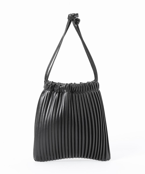 JOURNAL STANDARD relume（ジャーナルスタンダード　レリューム）の「RELUME プリーツバッグ◆（ショルダーバッグ・レディース・ブラック/ナチュラル/グレー・FREE）」の4枚目の写真