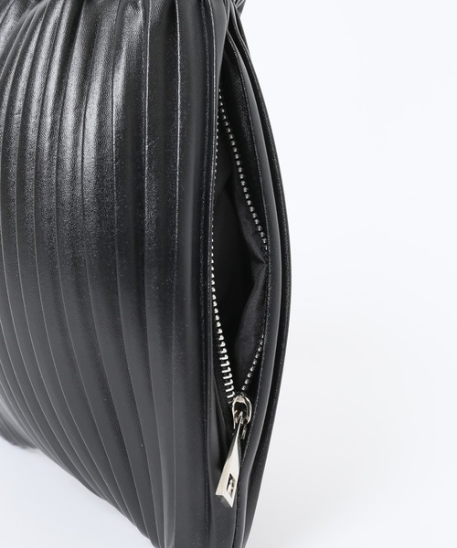 JOURNAL STANDARD relume（ジャーナルスタンダード　レリューム）の「RELUME プリーツバッグ◆（ショルダーバッグ・レディース・ブラック/ナチュラル/グレー・FREE）」の16枚目の写真