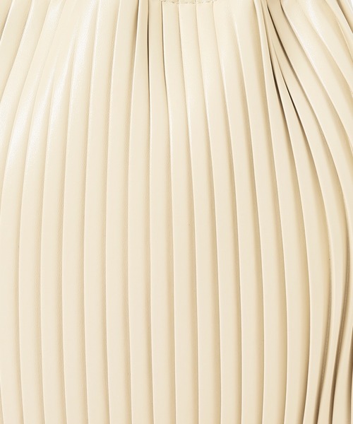 JOURNAL STANDARD relume（ジャーナルスタンダード　レリューム）の「RELUME プリーツバッグ◆（ショルダーバッグ・レディース・ブラック/ナチュラル/グレー・FREE）」の8枚目の写真