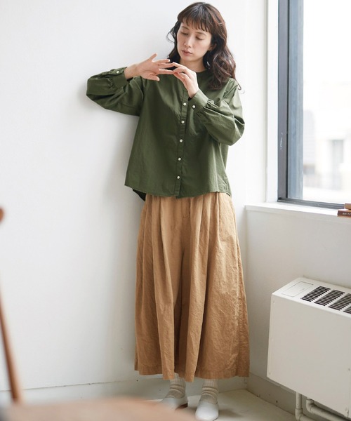 Sunny clouds(サニークラウズ)の「サニークラウズ feat.Shuttle Notes 抹茶シャツ〈レディース〉(シャツ/ブラウス・レディース・カーキ・MEDIUM/LARGE/X-LARGE/XX-LARGE/NM)」の2枚目の写真