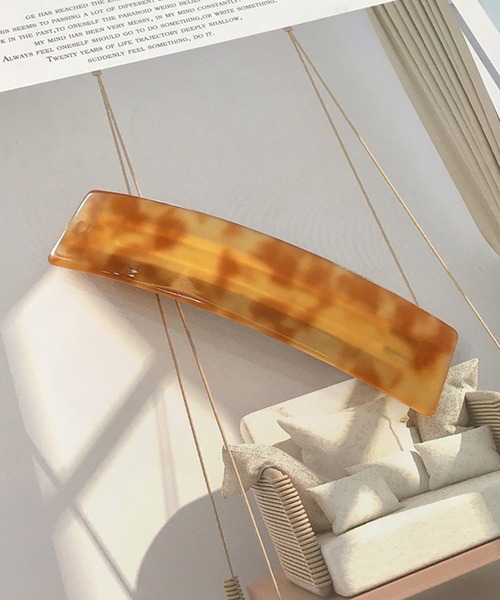 florist（フローリスト）の「【10色展開】アセチのべっ甲ヘアクリップ（バレッタ/ヘアクリップ・レディース・ピンク/マスタード/グリーン/キャメル/アイボリー/ライトパープル/ホワイト/チェリーピンク/クリアブラウン/ベージュ・FREE）」の3枚目の写真