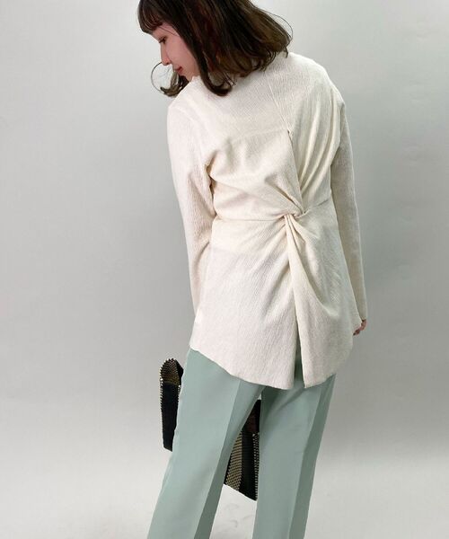 fredy repit(フレディレピ)の「後ろねじりプルオーバーカットソー(Tシャツ/カットソー・レディース・ベージュ/オフホワイト/アイボリー・38)」の16枚目の写真