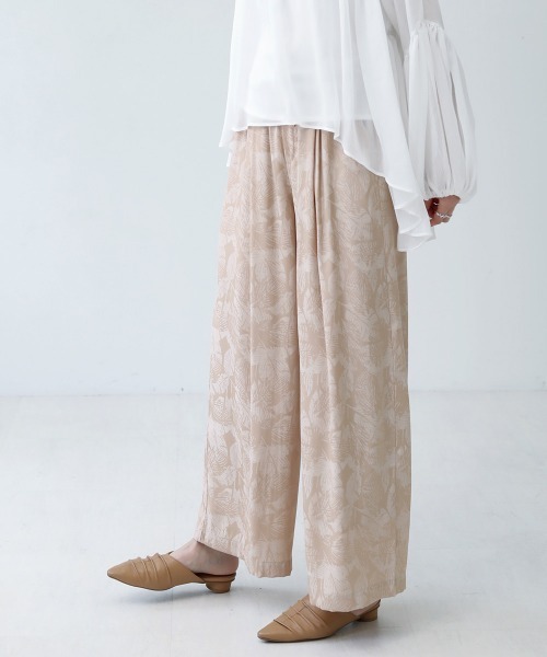 Bou Jeloud(ブージュルード)の「リーフジャガードパンツ(その他パンツ・レディース・ベージュ/ネイビー/グリーン/ブルー・38/TALL/TL)」の6枚目の写真