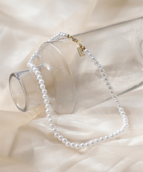 ANEMONE（アネモネ）の「パールショートネックレス[5mm]（ネックレス・レディース・ホワイト・FREE）」の5枚目の写真