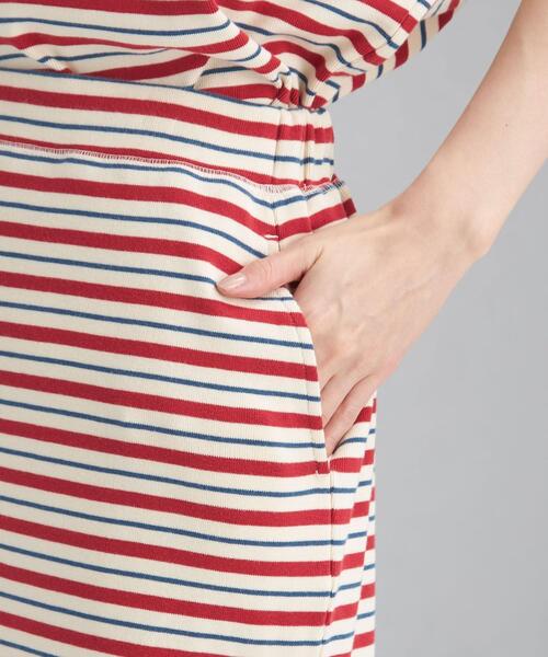 green label relaxing(グリーンレーベルリラクシング)の「SC フライス バックスリット タイト スカート / ボーダー(スカート・レディース・ブラック/ダークグレー/レッド・FREE)」の8枚目の写真