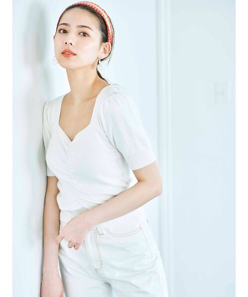 dazzlin(ダズリン)の「ハートマークギャザーニットトップス(ニット/セーター・レディース・ベージュ/ブラウン/オフホワイト/ブルー・FREE)」の7枚目の写真