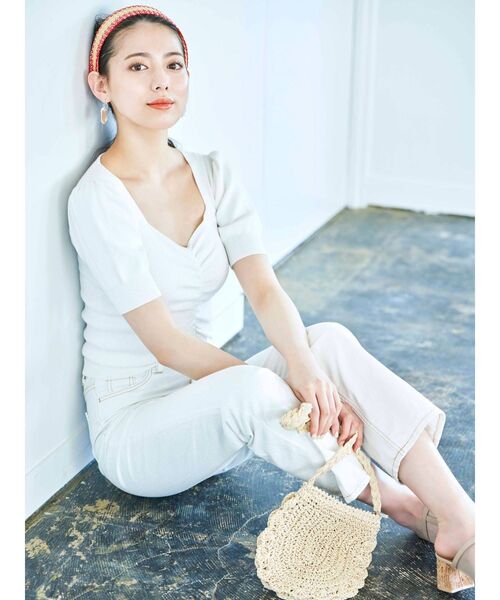 dazzlin(ダズリン)の「ハートマークギャザーニットトップス(ニット/セーター・レディース・ベージュ/ブラウン/オフホワイト/ブルー・FREE)」の8枚目の写真