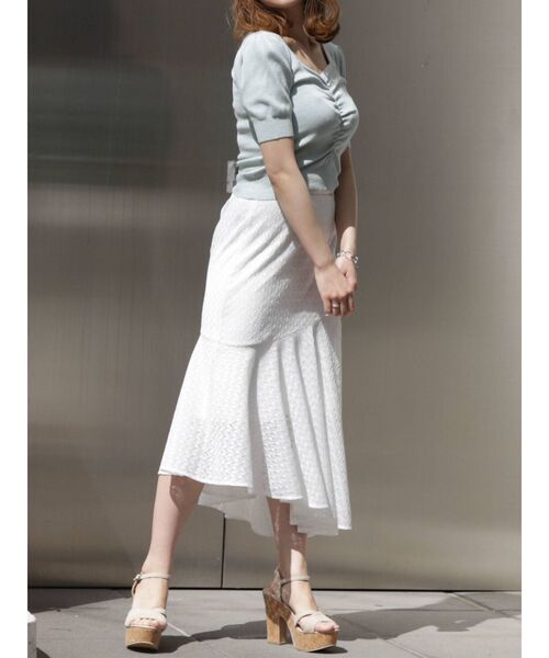 dazzlin(ダズリン)の「ハートマークギャザーニットトップス(ニット/セーター・レディース・ベージュ/ブラウン/オフホワイト/ブルー・FREE)」の16枚目の写真