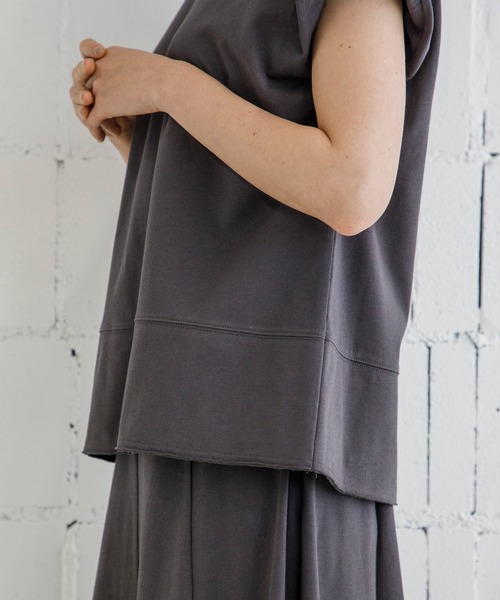 Emma Taylor（エマテイラー）の「カットソーイージーセットアップ（ワンピース・レディース・ベージュ/チャコールグレー/ピンク系その他・FREE）」の17枚目の写真