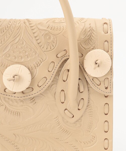 CARVING TRIBES（カービングトライブス）の「Mini Maestra（ショルダーバッグ・レディース・キナリ/ナチュラル/グレー・FREE）」の6枚目の写真