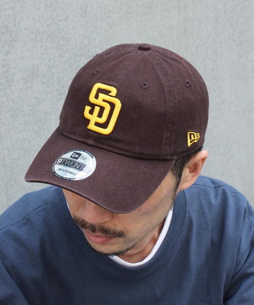NEW ERA（ニューエラ）の「【NEW ERA】ニューエラ キャップ ストラップバック ウォッシュドコットン  MLB 9TWENTY（キャップ・メンズ・ホワイト/ブラック/ベージュ/ネイビー/グレー/ブルー/ブラック系その他/グリーン系その他3/ネイビー系1/ネイビー系2/ネイビー系7/グリーン系その他2/ブラック系その他2/ホワイト系その他/グリーン/ブラック系その他4/ホワイト系その他4/レッド/ブラック系その他5/ネイビー系3/グレー系その他7/ブラウン/グレー系その他/グリーン系その他/ベージュ系その他2/レッド系その他/グレー系その他4/ネイビー系5/ネイビー系6/ホワイト系その他2/ホワイト系その他5/ネイビー系4/ベージュ系その他3/ベージュ系その他/ブルー系その他2/レッド系その他2/ブルー系その他/ブルー系その他3・FREE）」の16枚目の写真