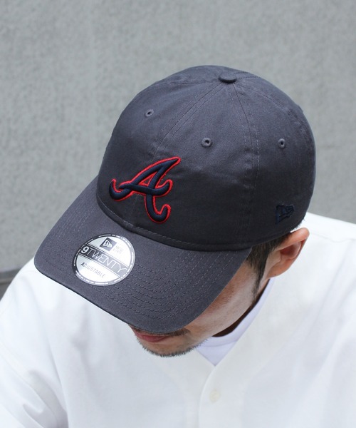 NEW ERA（ニューエラ）の「【NEW ERA】ニューエラ キャップ ストラップバック ウォッシュドコットン  MLB 9TWENTY（キャップ・メンズ・ホワイト/ブラック/ベージュ/ネイビー/グレー/ブルー/ブラック系その他/グリーン系その他3/ネイビー系1/ネイビー系2/ネイビー系7/グリーン系その他2/ブラック系その他2/ホワイト系その他/グリーン/ブラック系その他4/ホワイト系その他4/レッド/ブラック系その他5/ネイビー系3/グレー系その他7/ブラウン/グレー系その他/グリーン系その他/ベージュ系その他2/レッド系その他/グレー系その他4/ネイビー系5/ネイビー系6/ホワイト系その他2/ホワイト系その他5/ネイビー系4/ベージュ系その他3/ベージュ系その他/ブルー系その他2/レッド系その他2/ブルー系その他/ブルー系その他3・FREE）」の14枚目の写真