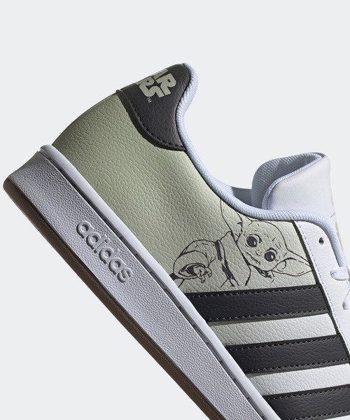 adidas（アディダス）の「グランドコート [Grand Court] アディダス（スニーカー・メンズ・ホワイト系その他/ホワイト×ブラック/チャコールグレー・27.0cm/25.5cm/28.5cm/29.0cm/24.5cm/26.5cm/27.5cm/26.0cm/28.0cm/25.0cm/23.5cm/24.0cm/22.5cm/23.0cm）」の21枚目の写真