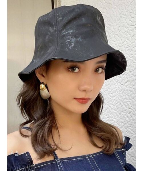 EMODA（エモダ）の「ギャザーワイドバケットハット（ハット・レディース・ホワイト/ブラック・FREE）」の3枚目の写真