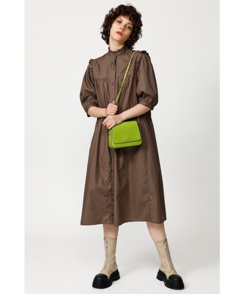 SLY（スライ）の「FRILL SHOULDER LONG OP フリルショルダーワング ワンピース（ワンピース・レディース・ホワイト/ブラウン/ブラック・1/2）」の3枚目の写真