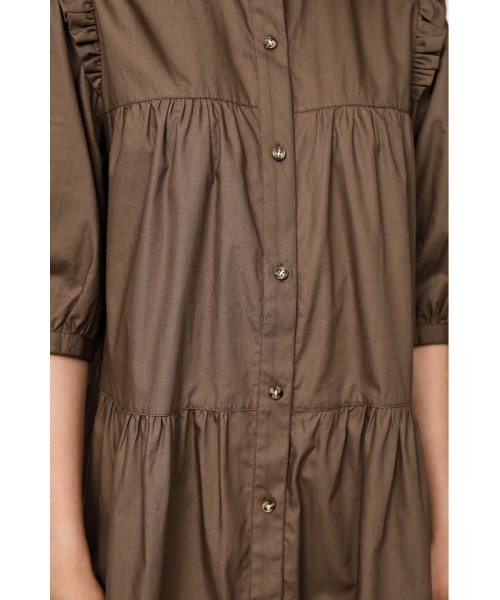 SLY（スライ）の「FRILL SHOULDER LONG OP フリルショルダーワング ワンピース（ワンピース・レディース・ホワイト/ブラウン/ブラック・1/2）」の12枚目の写真