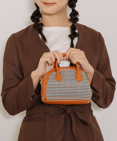 cache cache（カシュ カシュ）の「カシュカシュ cachecache / 2wayナノサイズボストンバッグ（ショルダーバッグ・レディース・レッド/アイボリー/キャメル・FREE）」の2枚目の写真