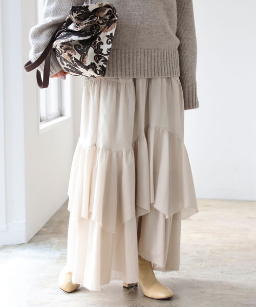 B:MING by BEAMS（ビーミングバイビームス）の「B:MING by BEAMS / イレヘム ティアード スカート 21AW（スカート・レディース・ベージュ/カーキ/アイボリー・SMALL/MEDIUM）」の4枚目の写真
