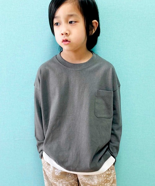 THE CASUAL(カジュアル)の「ビッグシルエット裾フェイク長袖Tシャツ(Tシャツ/カットソー・キッズ・ミント/カーキ/ブラック/ネイビー/ベージュ/ブラウン/チャコール/モカ/ラベンダー/杢グレー・160cm/110cm/120cm/130cm/140cm/150cm)」の3枚目の写真