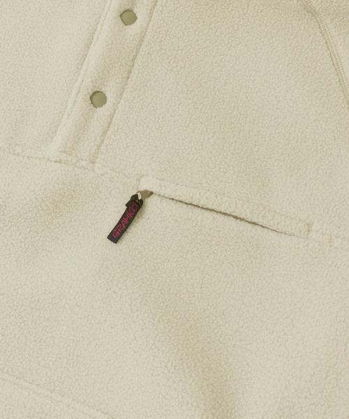 EKAL（エカル）の「『別注』GRAMICCI×EKAL　フリーススナッププルオーバー（その他トップス・メンズ・ブラック/ベージュ/オフホワイト・SMALL/MEDIUM/LARGE）」の10枚目の写真