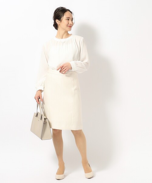 SHOO・LA・RUE(シューラルー)の「◆【S-3L】ハイネックギャザーブラウス(シャツ/ブラウス・レディース・ベージュ系その他5/ブラック系1/アイボリー系1・01/02/03/04/05)」の7枚目の写真