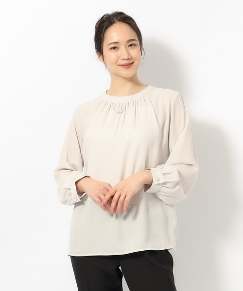 SHOO・LA・RUE(シューラルー)の「◆【S-3L】ハイネックギャザーブラウス(シャツ/ブラウス・レディース・ベージュ系その他5/ブラック系1/アイボリー系1・01/02/03/04/05)」の5枚目の写真