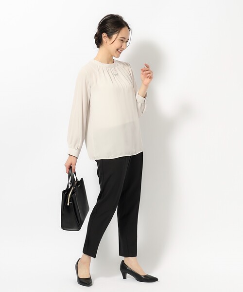 SHOO・LA・RUE(シューラルー)の「◆【S-3L】ハイネックギャザーブラウス(シャツ/ブラウス・レディース・ベージュ系その他5/ブラック系1/アイボリー系1・01/02/03/04/05)」の9枚目の写真